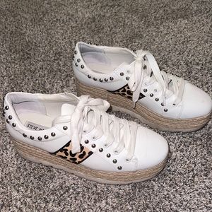 White Steve Madden espadrille tennis shoes